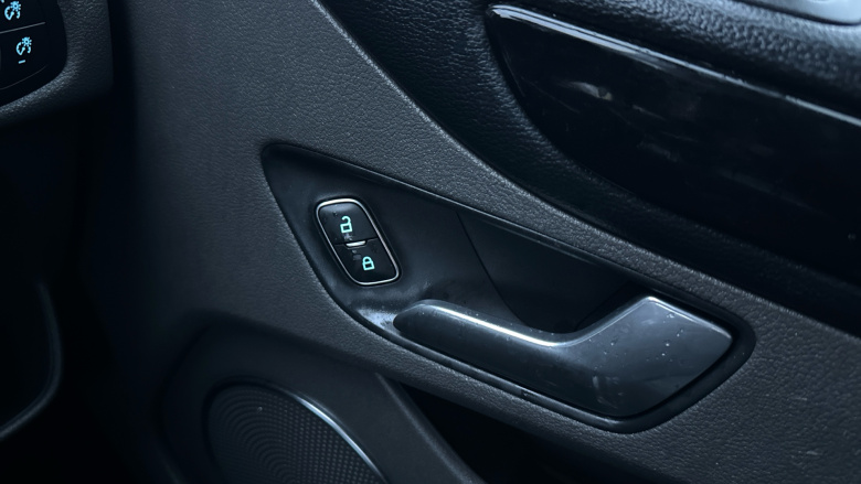 Ford Tourneo Custom Transit Custom Tourneo L2 Diesel Fwd 2.0 EcoBlue 185ps L/R 8 Seat Titanium X Auto